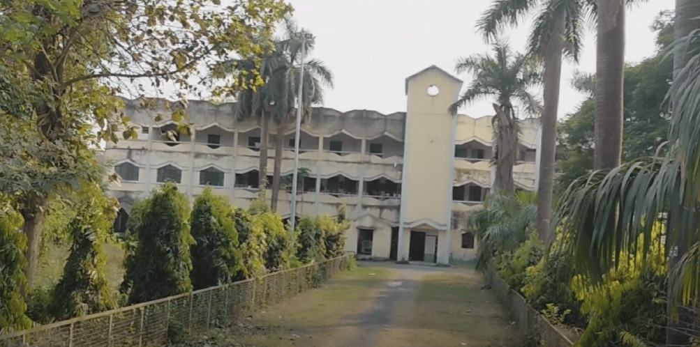 Krishnath College infrastructure 