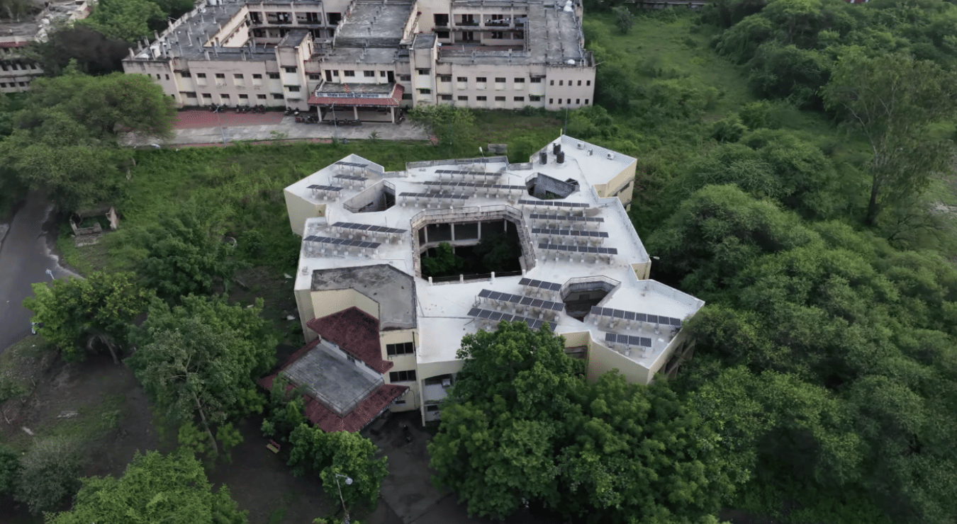 Devi Ahilya Vishwavidyalaya D-Block