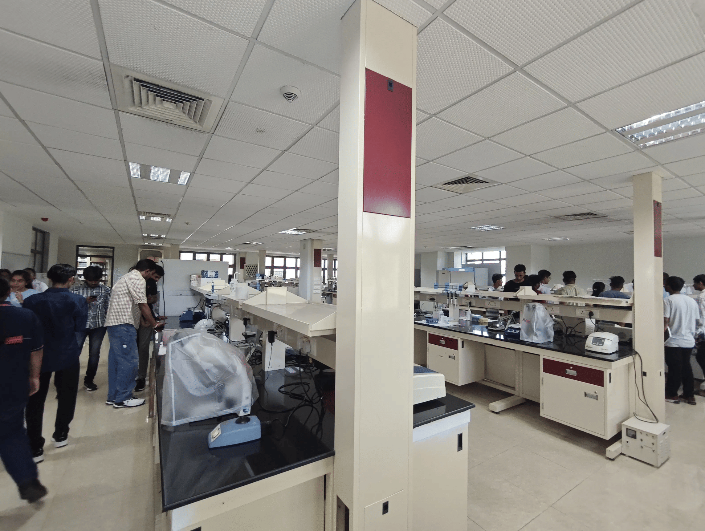 IISER Bhopal Laboratory