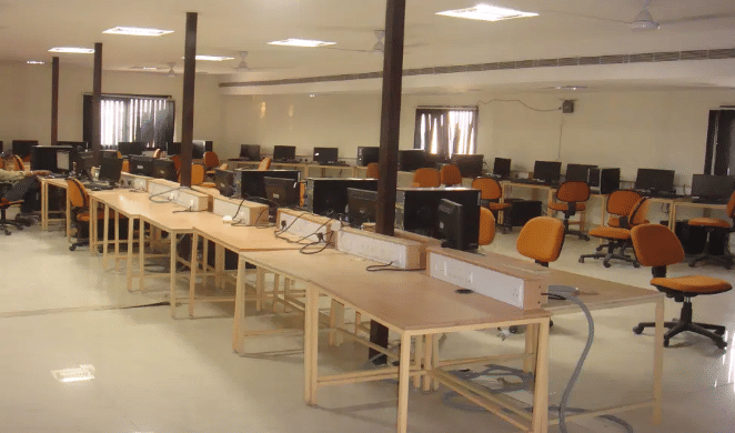 IIIT A Computer lab