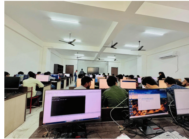 NIET Noida PC LAB