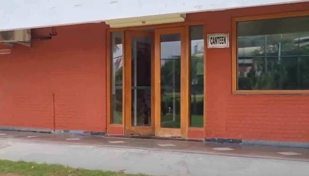 SGGSCC College canteen