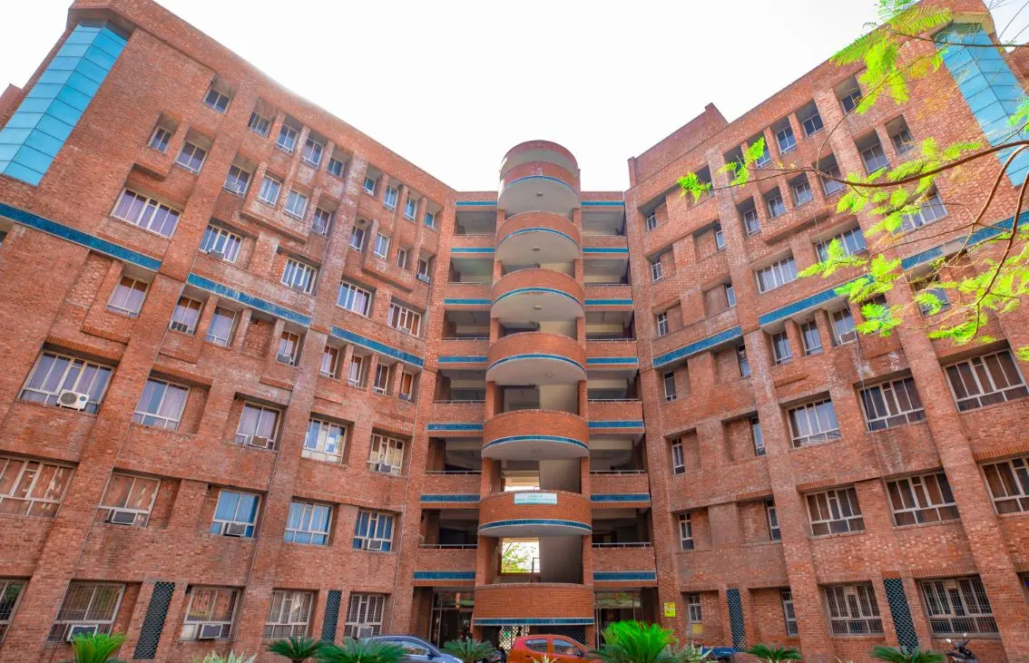 Sharda University Image