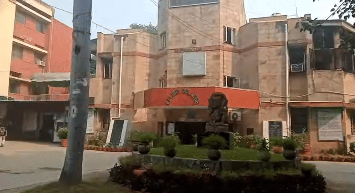 kalindi college administrative block