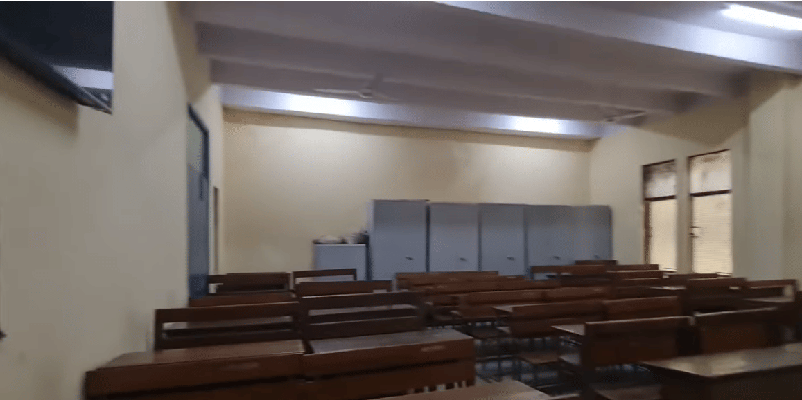 lakshmibai college classrooms