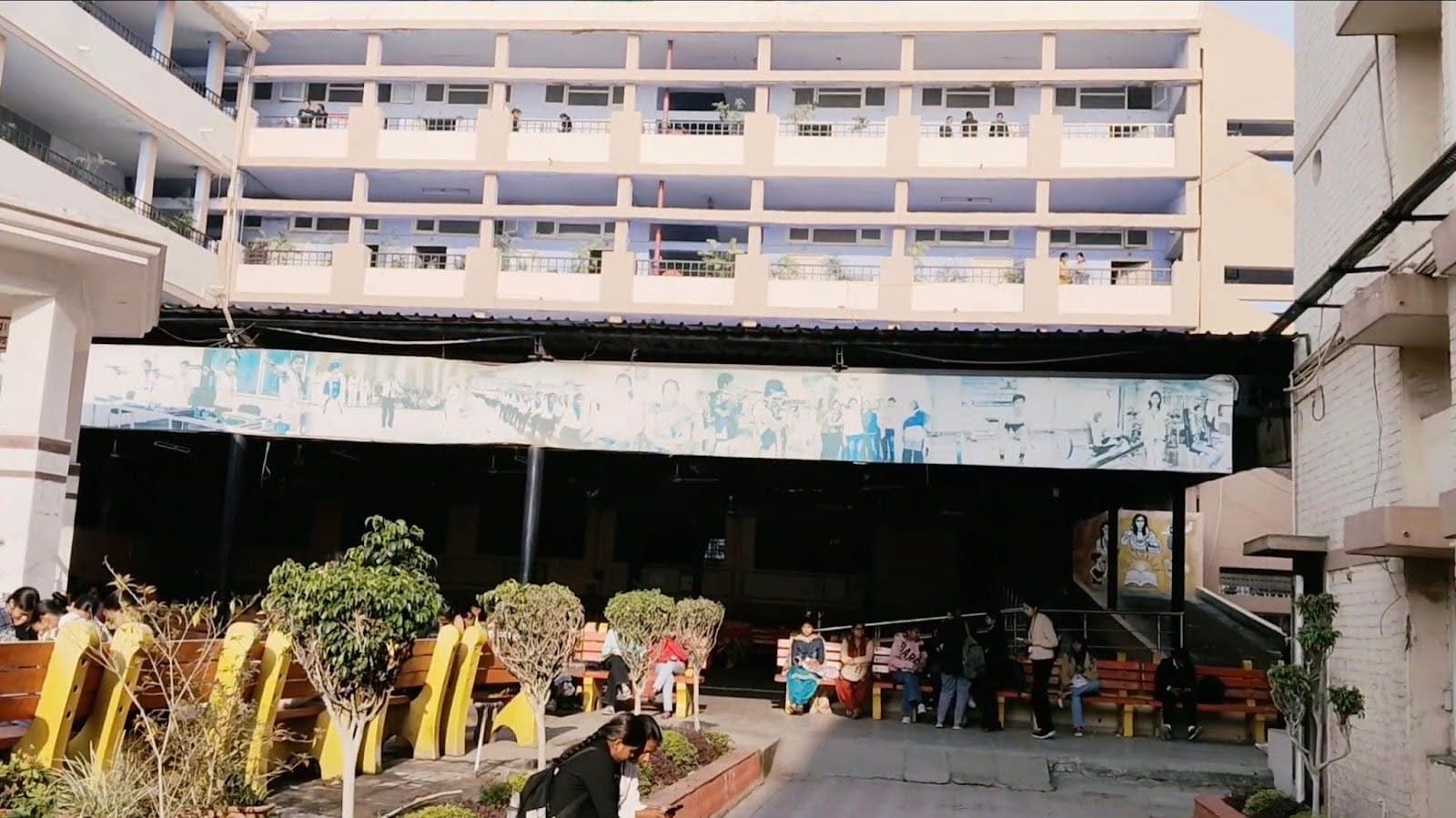 Academic block of DAV College for Girls