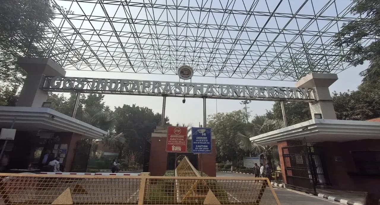 ggsipu entrance image