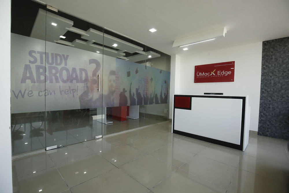 UmacX Edge Overseas Umacx Edge Overseas photo 2