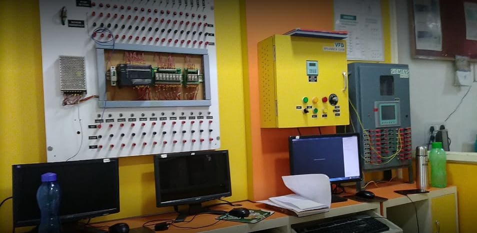 OM Training Services - Livewire Courses Institute in Ambernath Images photo 3