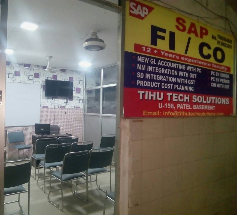 TihuTechSolutions classroom photo 2