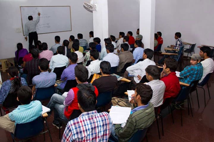 Motivation Classes Pvt. Ltd Pictures photo 3