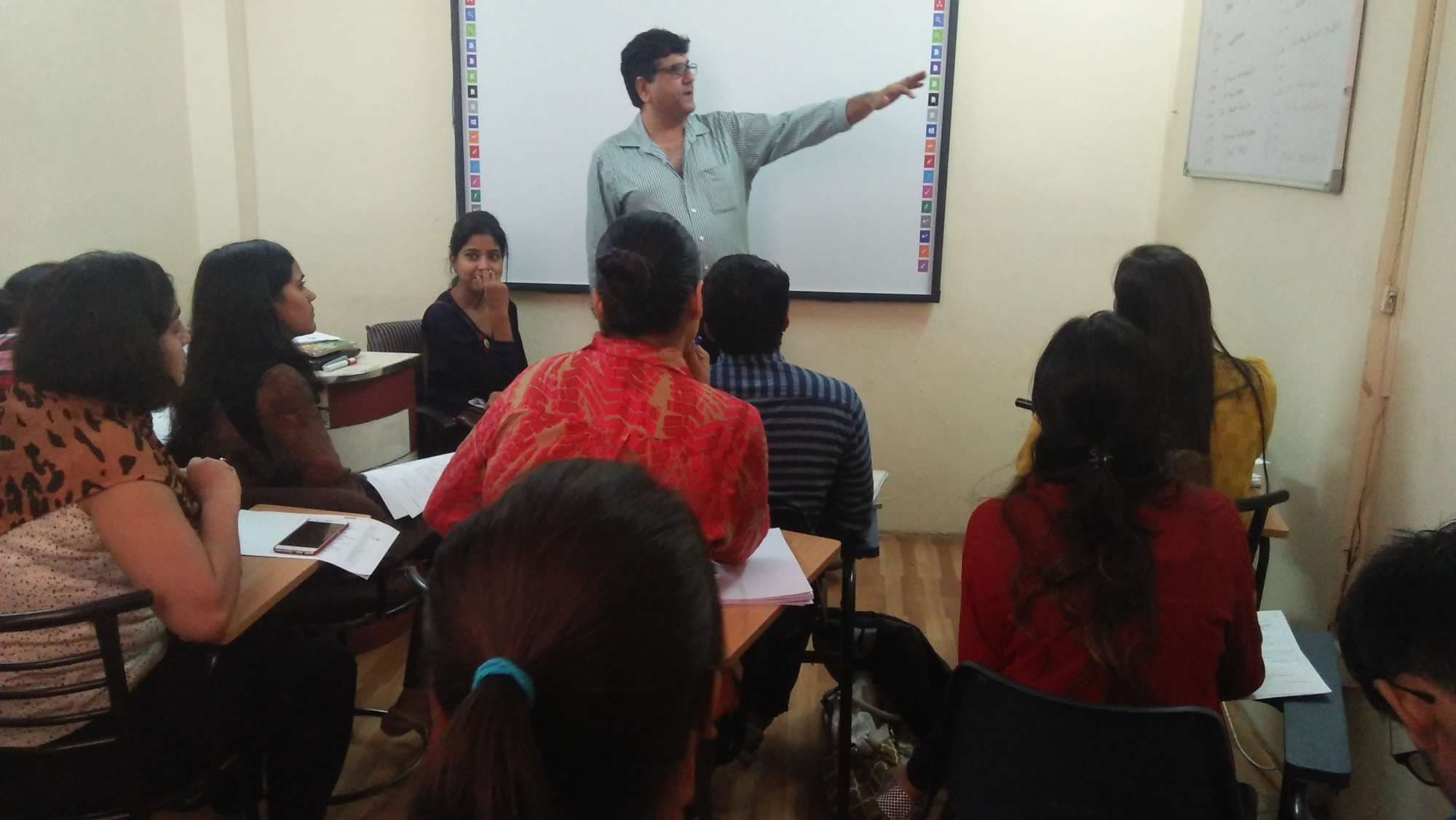 KREATIVE LANGUAGE HUB Pictures photo 1