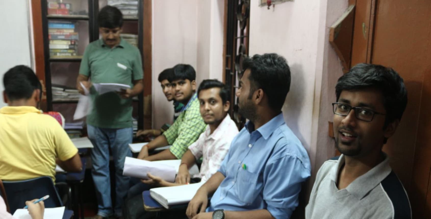 Mishra Institute For Banking Classes classroom photo 1