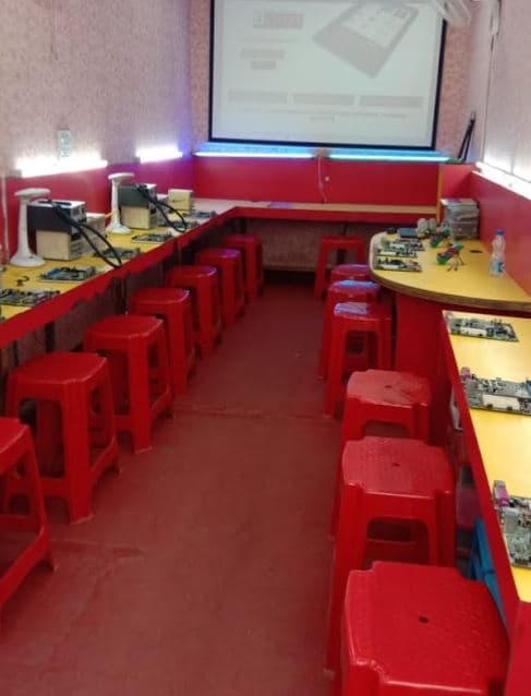 EXPERT™ EXPERT - Mobile Repairing Institute Course in Delhi photo 2