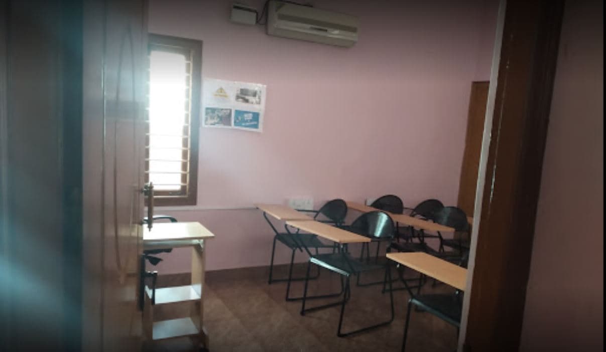 UiMentor Images photo 2