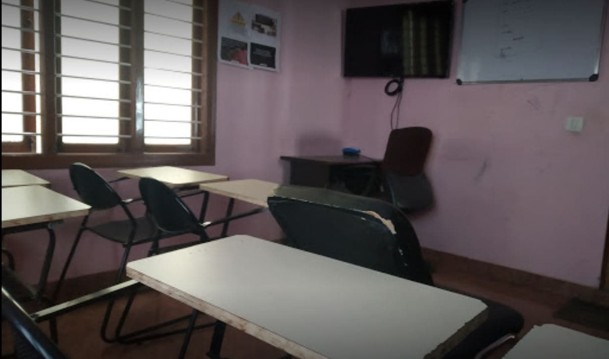 UiMentor Images photo 1