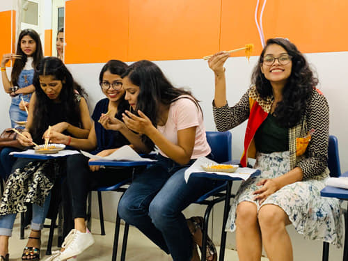 Team Language Services - Best Japanese Language School Training Institute Courses classroom photo 1