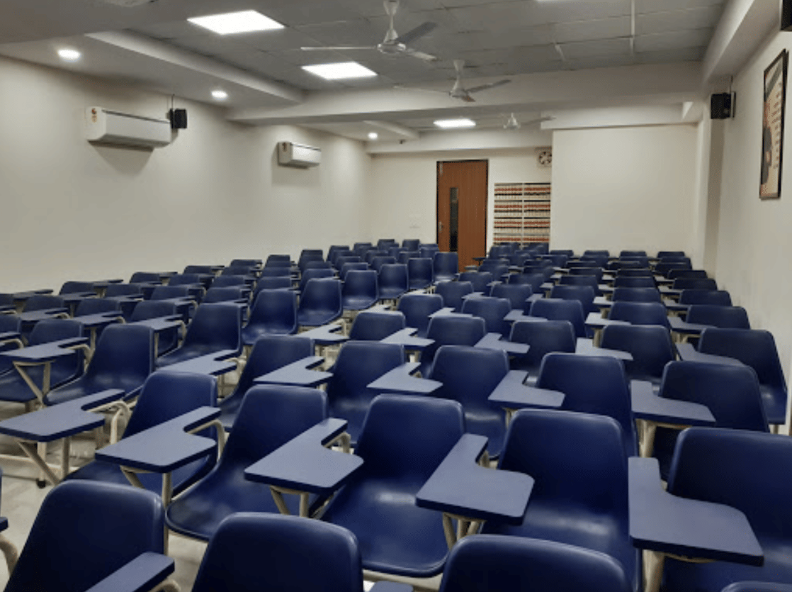 Manu Law Classes Campus photo 4