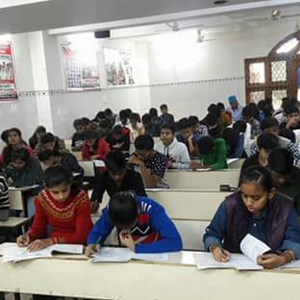 Aayam Infinity Classes Photos - Aayam Infinity Classes photo 4