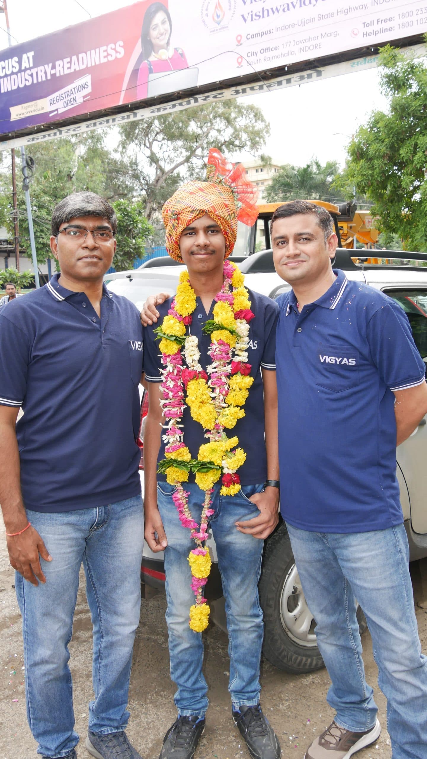 Vigyas Vigyas photo 3