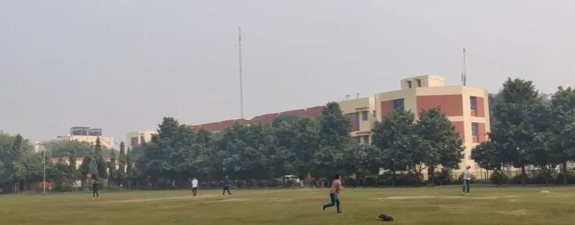 Keshav Mahavidyalaya,Ground