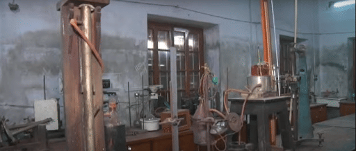 city college chemistry lab
