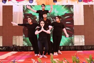 APSU Extra-Curricular photo (6) by Amrita Singh