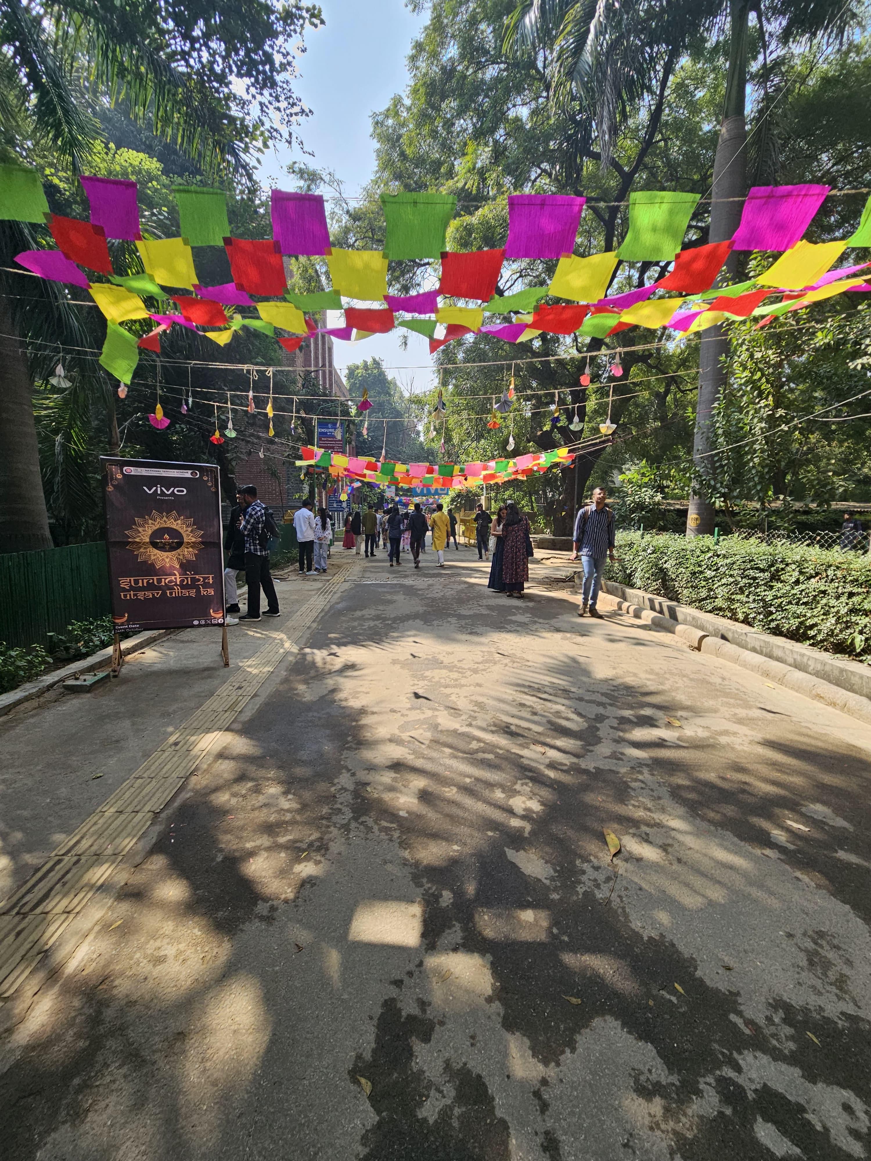 Hindu College Campus photo (12) by Yamya Jhamb