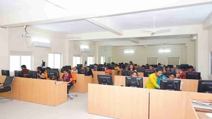 KMEC Hyderabad Facilities & Labs photo (20) by jayanth rapala