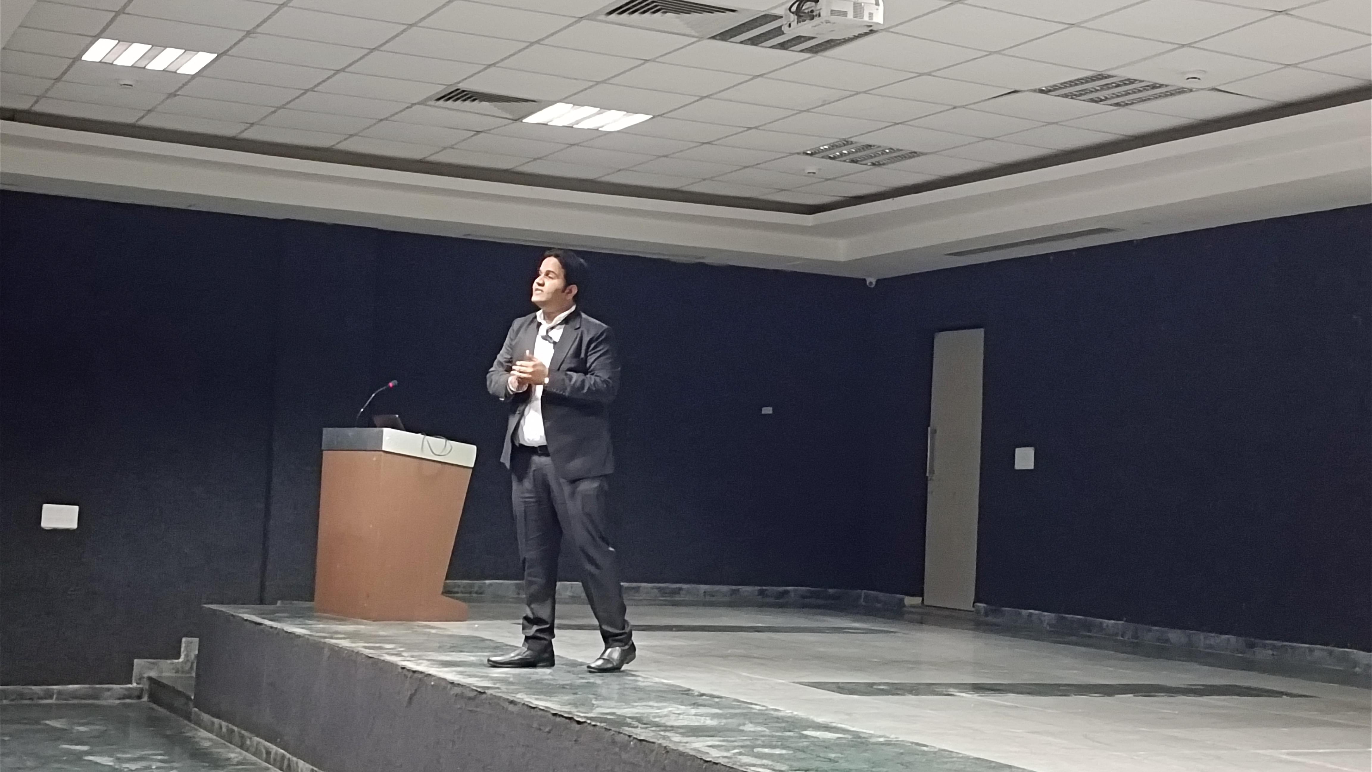 MRIIRS Campus photo (13) by Avni