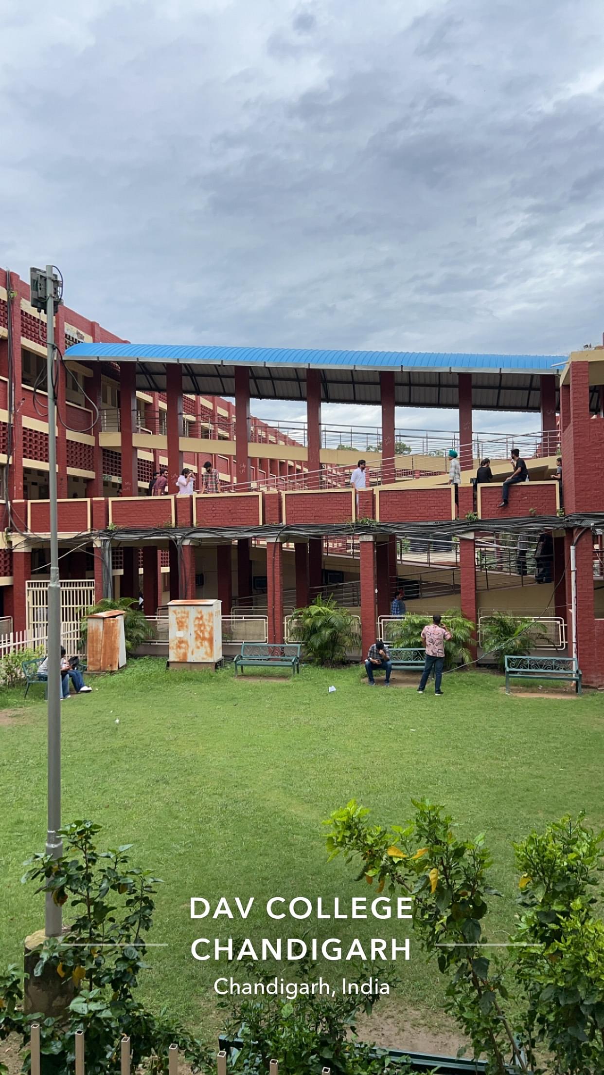 DAV College Chandigarh Courses Fees 2025 DAV College Chandigarh Courses Fees 2025