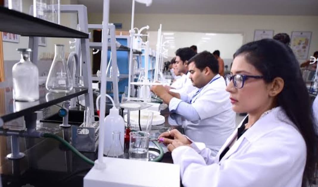 T.S.Mishra University Lucknow Facilities & Labs photo (2) by Shalu Yadav