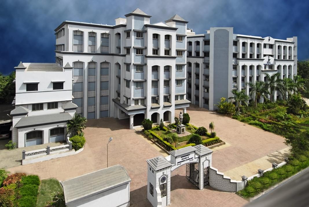 Mumbai University Campus photo 4