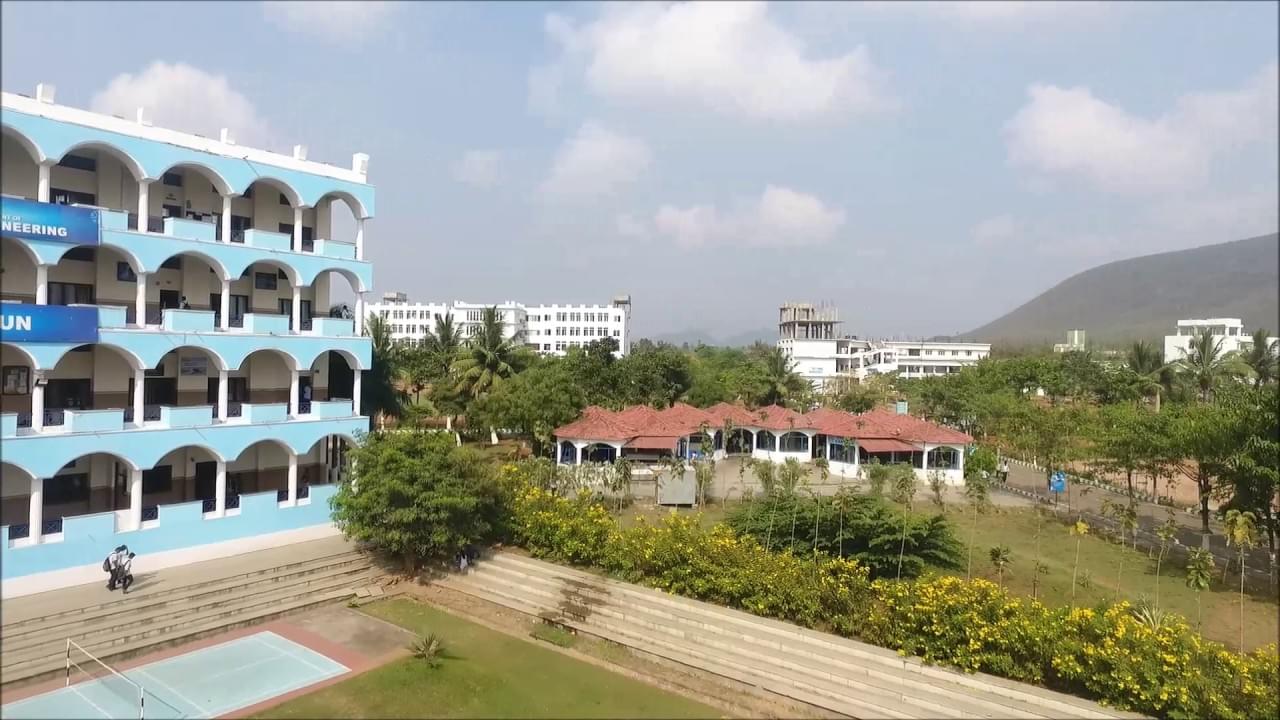 VIIT Vishakhapatanam Infrastructure & Academic Building photo (9) by Yamini Pala