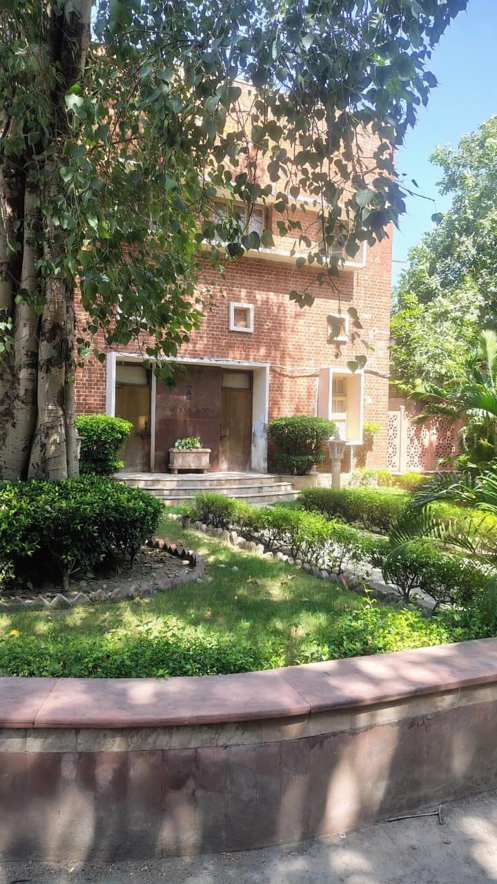 SRCC Infrastructure & Academic Building photo (17) by Abhishek Kumar