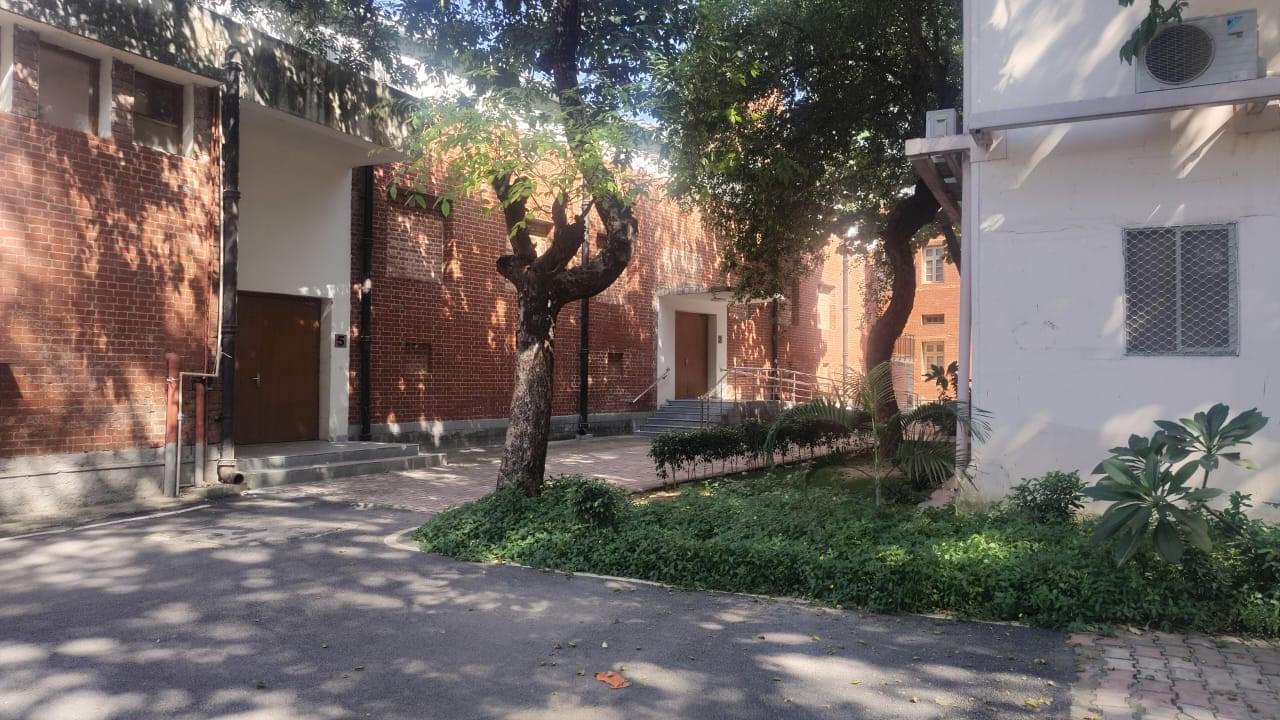 SRCC Campus photo (8) by Divya Kumari