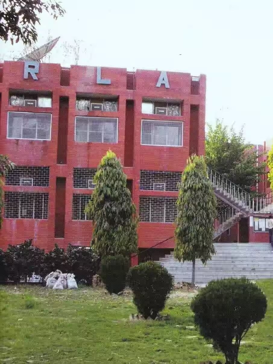 Ram Lal Anand College Infrastructure & Academic Building photo (6) by Satyam Pandey