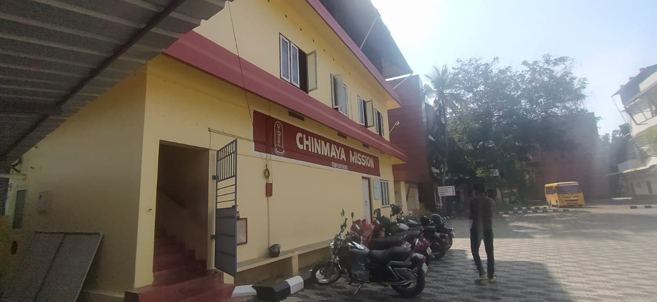 Chinmaya College of Arts, Commerce and Science Ernakulam General photo (14) by K J BABIO