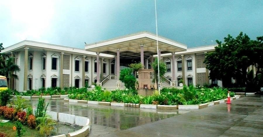 Maliba Pharmacy College Uka Tarsadia University Bardoli: Fees Maliba Pharmacy College Uka Tarsadia University Bardoli: Fees