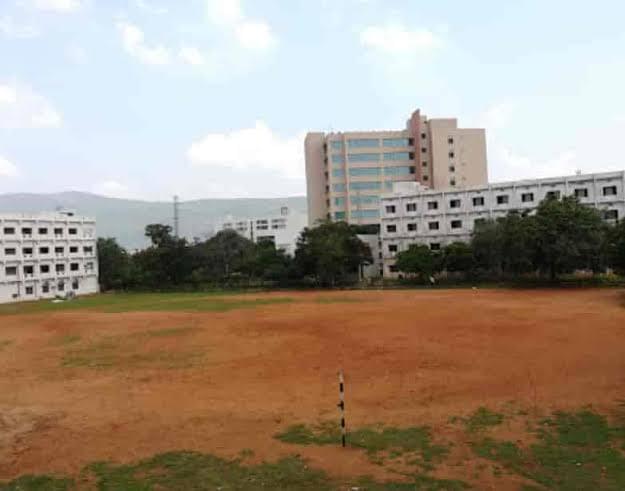 Dr. Lankapalli Bullayya College Visakhapatnam General photo (5) by IJJU Rajesh