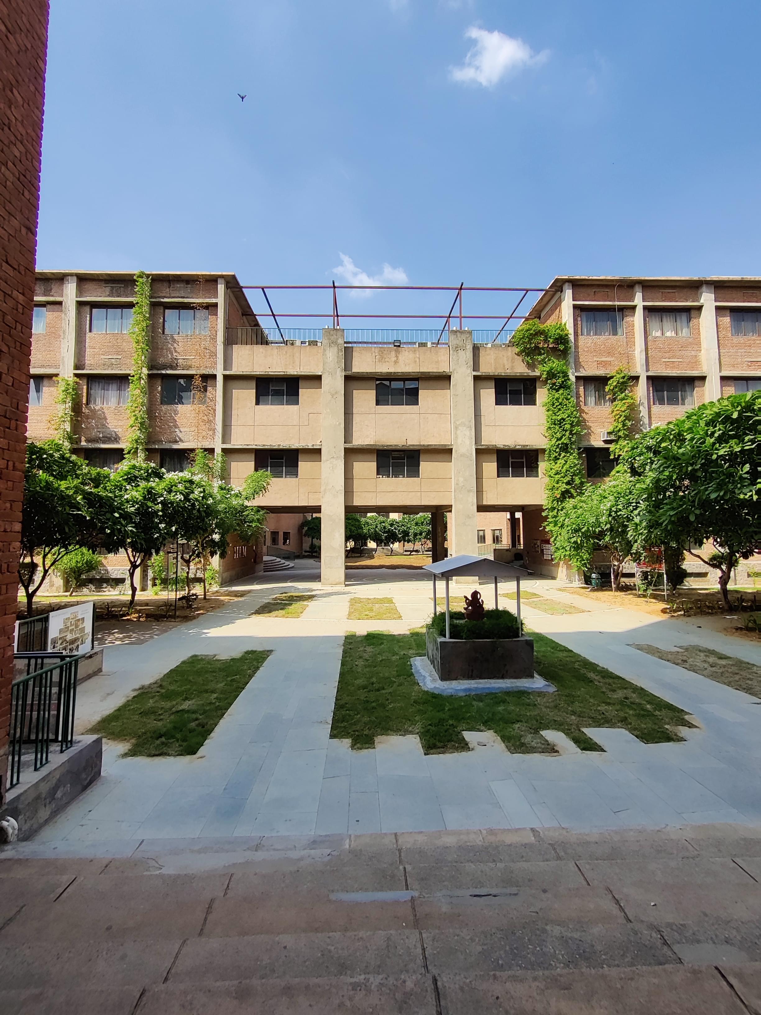 IILM University Gurgaon Hostels photo (12) by VIKRAM TOMAR