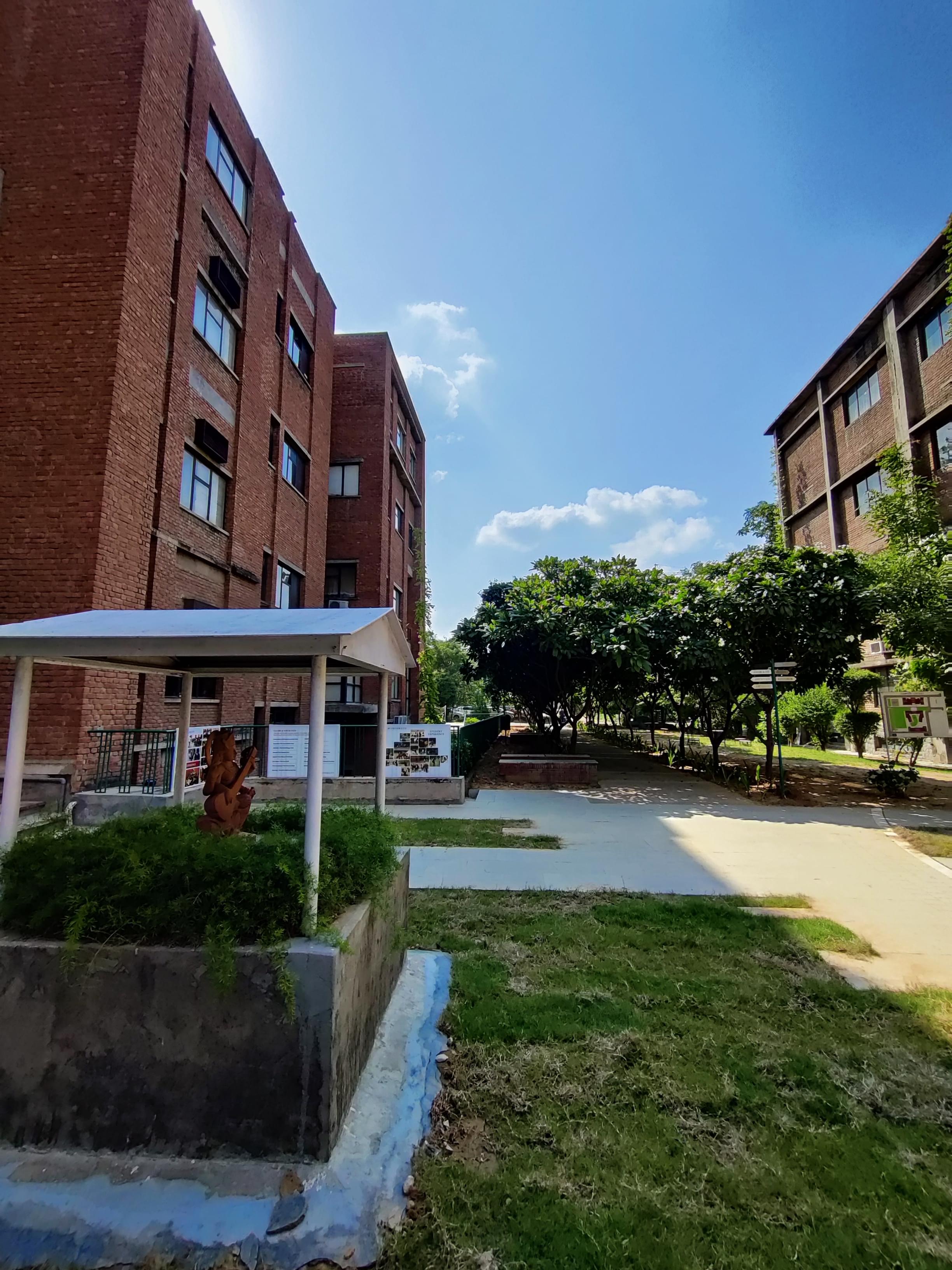 IILM University Gurgaon Campus photo (13) by VIKRAM TOMAR