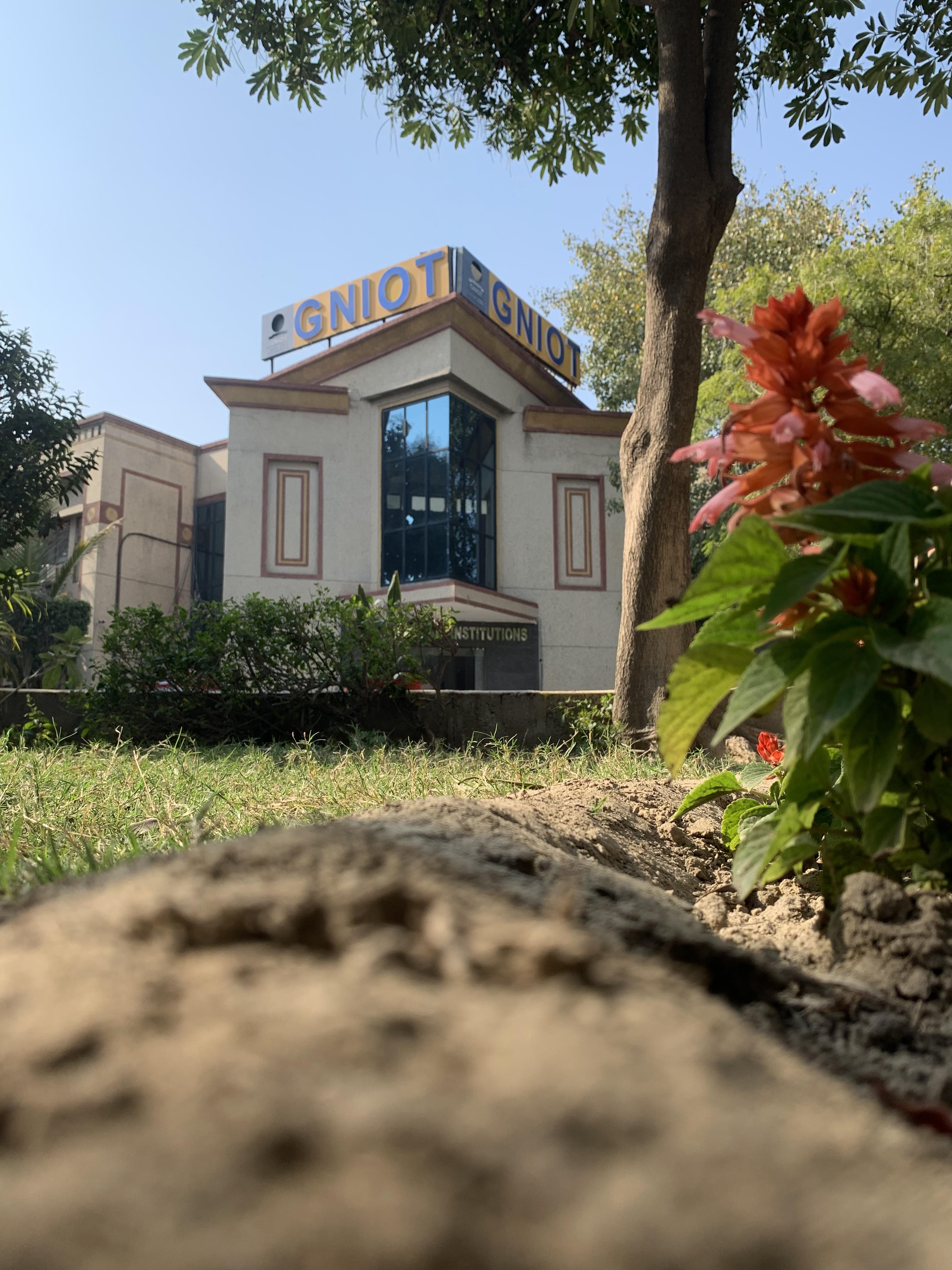 Greater Noida Institute of Technology (Engineering Institute) Infrastructure & Academic Building photo 5