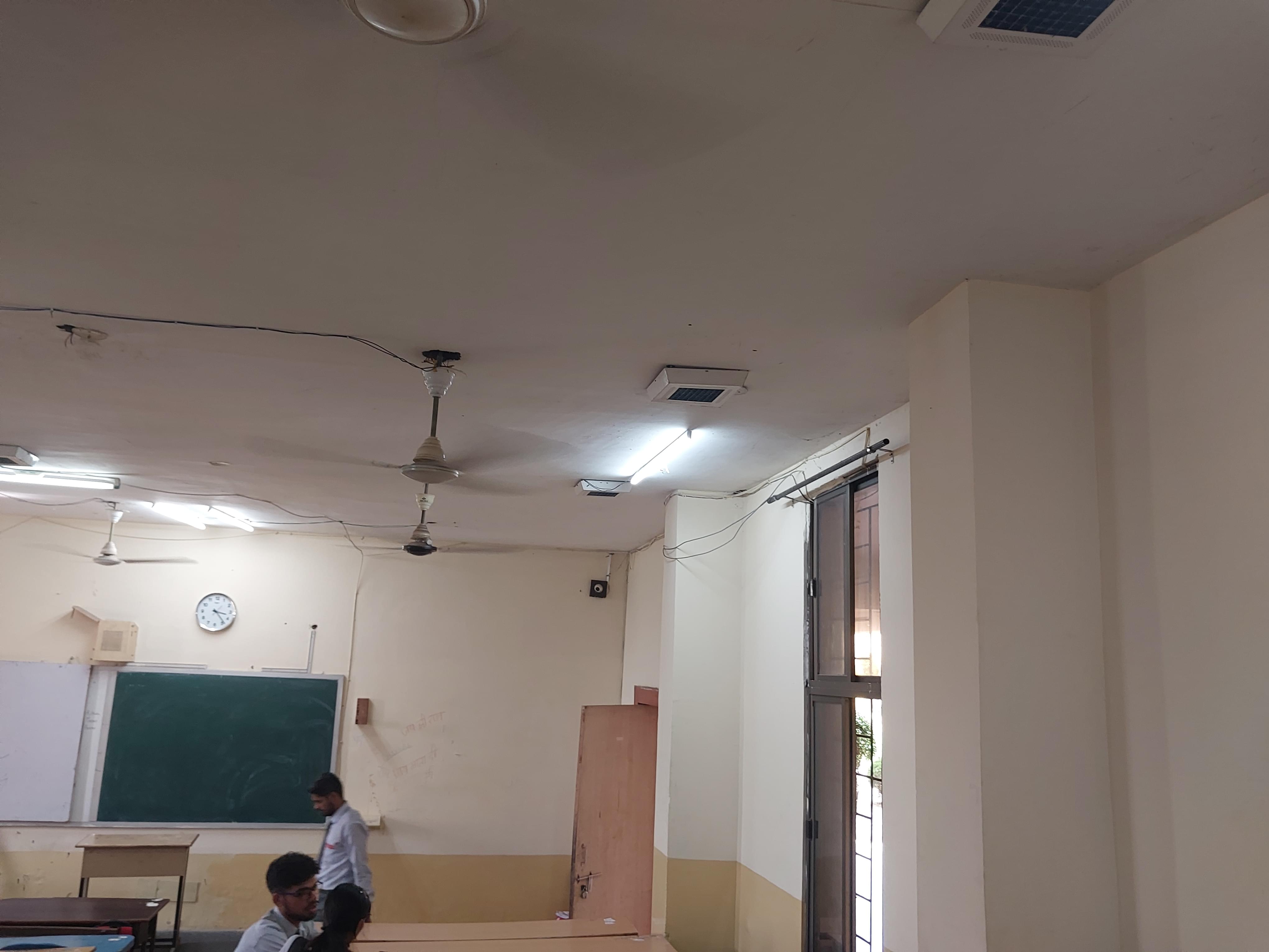 BGIEM Jabalpur Infrastructure & Academic Building photo 7