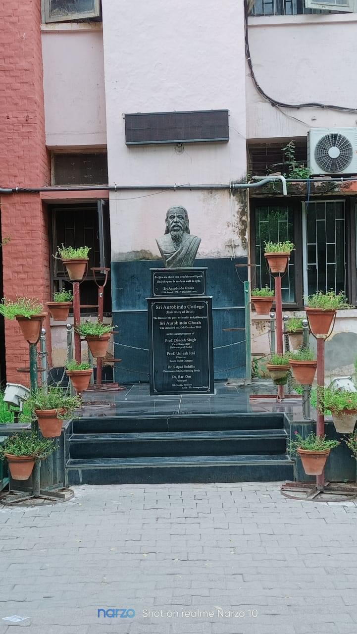 Sri Aurobindo College Campus photo (17) by Viney