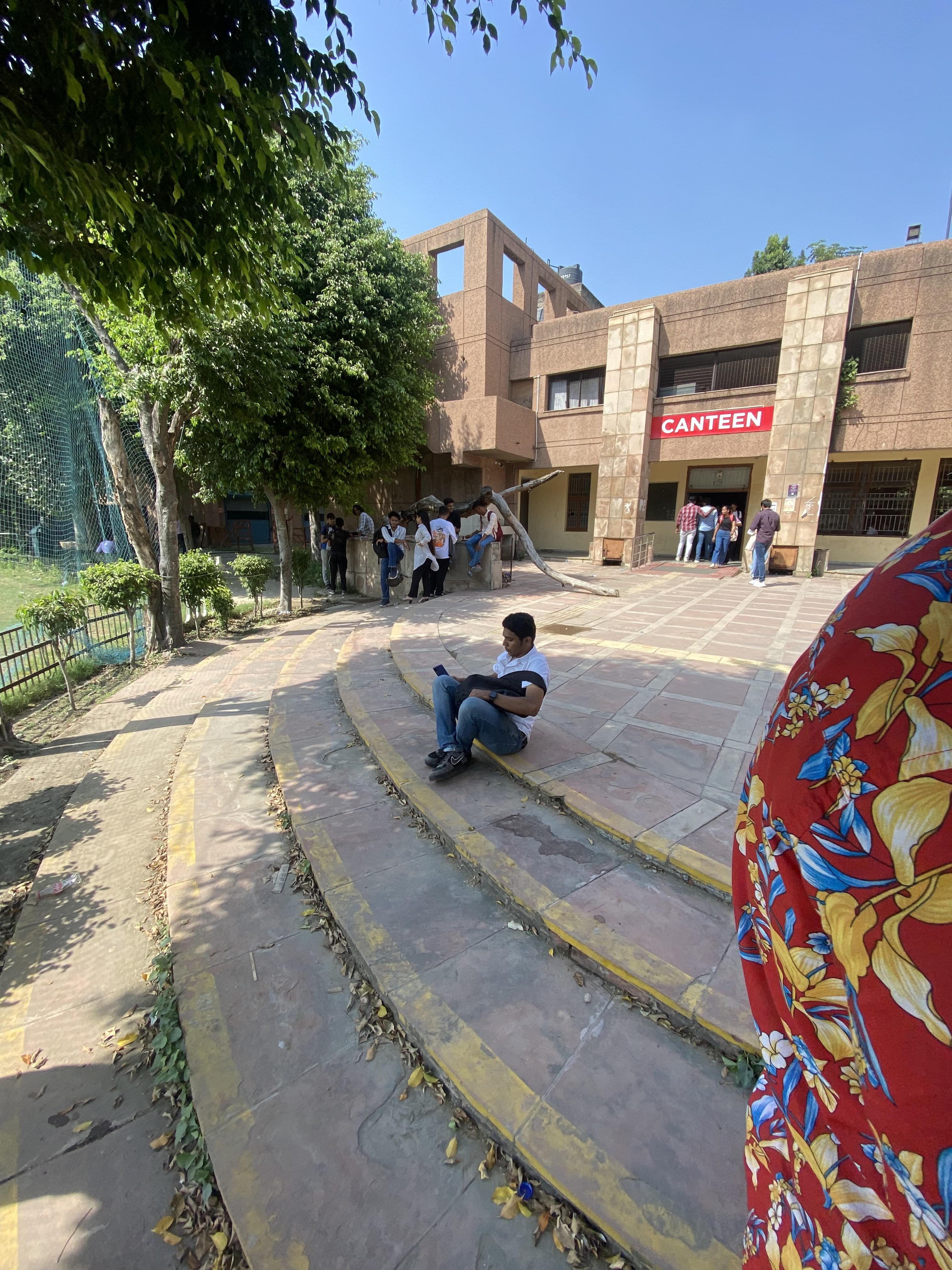 Dr. Bhim Rao Ambedkar College Campus photo (5) by Azar Mohammed