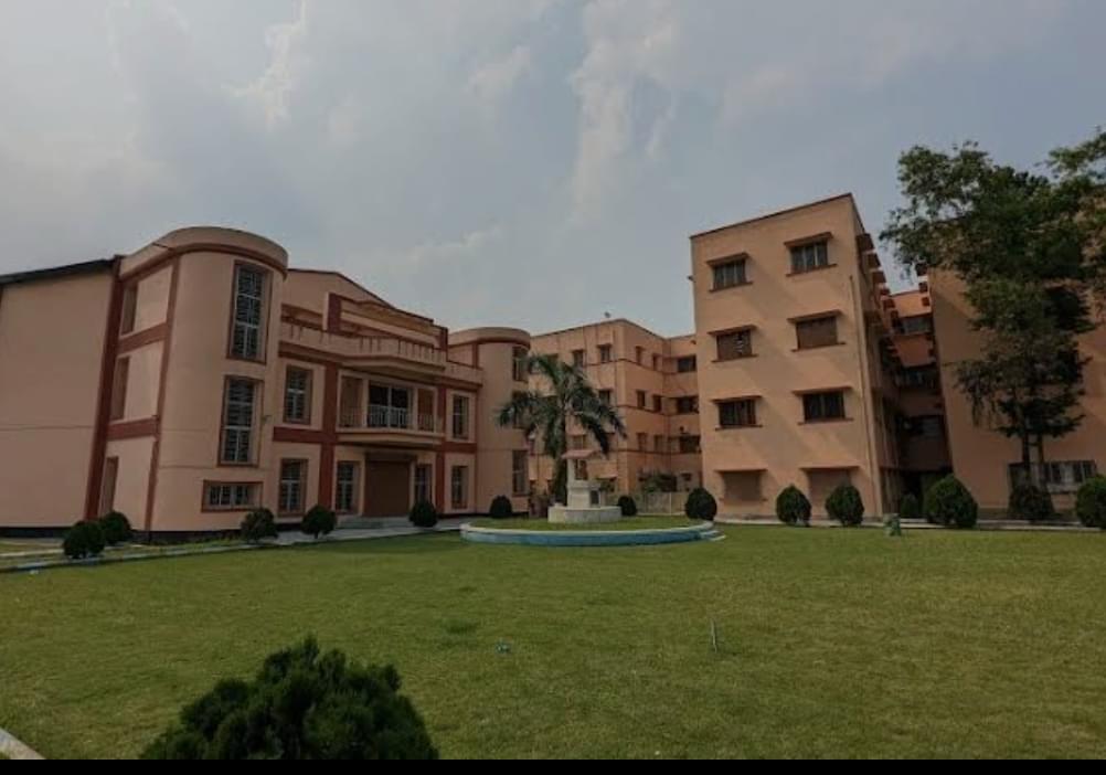 Acharya Prafulla Chandra College Kolkata Infrastructure & Academic Building photo (9) by Saikat Dey