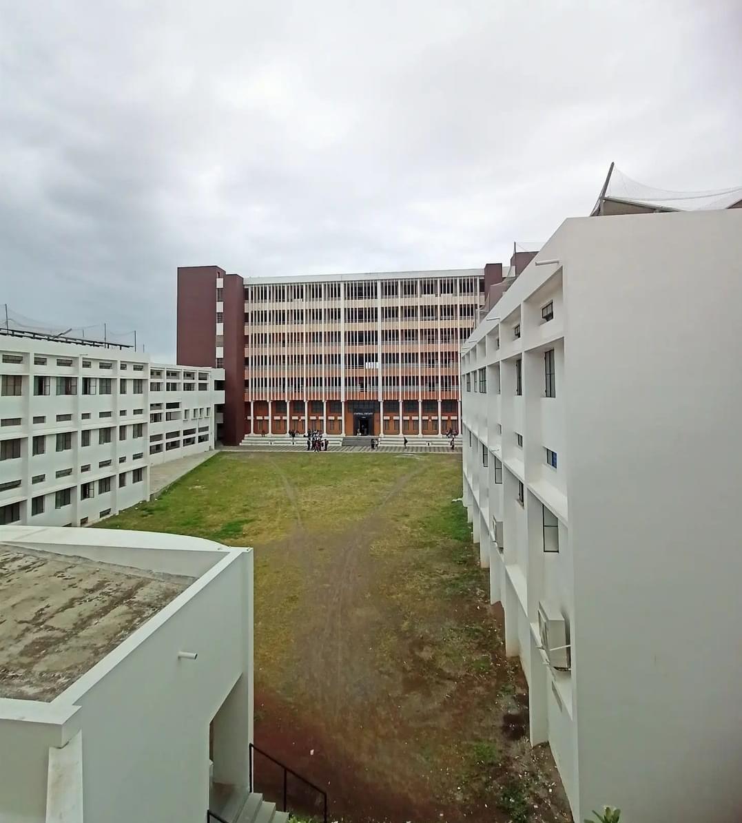 Walchand Institute of Technology Solapur Infrastructure & Academic Building photo 5