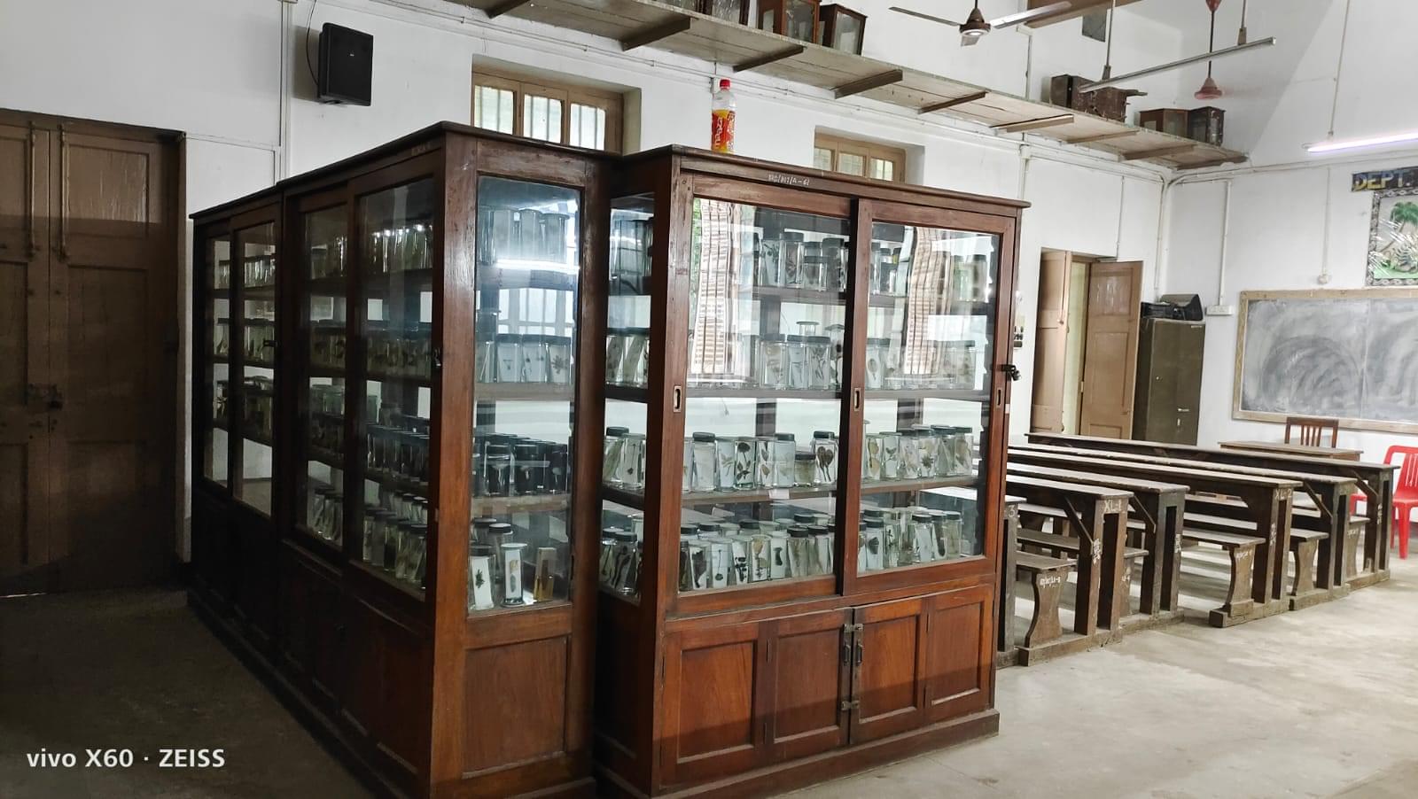 Burdwan Raj College Bardhaman Facilities & Labs photo (4) by Biswajit Das