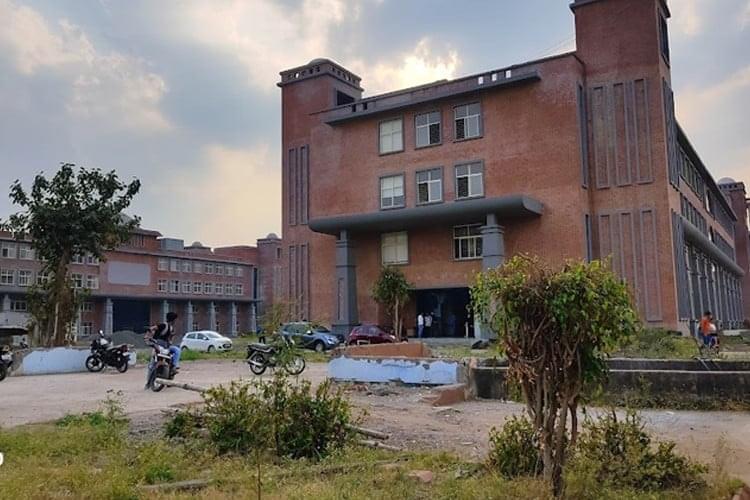 Shri Vaishnav Vidyapeeth Vishwavidyalaya Campus photo 4